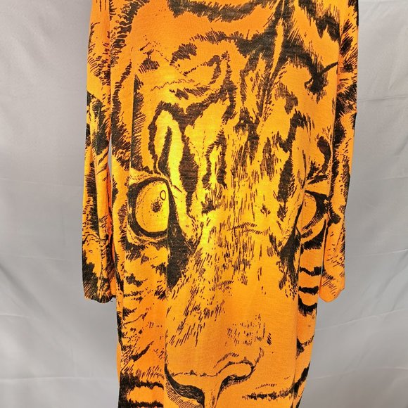 MINKPINK Eye Of The Tiger Long Sleeve Sweater 🐯 - Picture 3 of 9